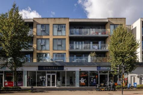 Larkshall Road, E4
