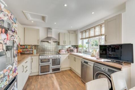 KITCHEN,DINER AND LOUNGE