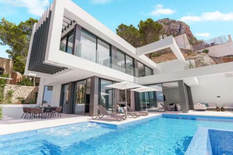 Ultra modern new build villa in Cala Llamp