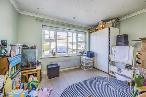 184 Cherry Tree Avenue, Cowplain-PorticoMarketing-