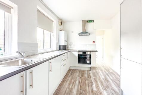 Leavesden Road, Watford, WD24 photo 4
