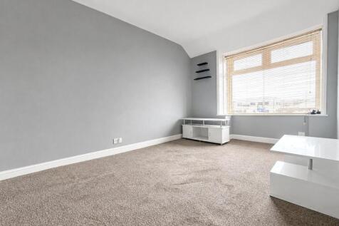 Stratton Road, Swindon, Wiltshire, SN1 photo 3