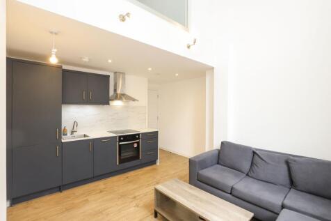 Open Plan Lounge &amp; Kitchen