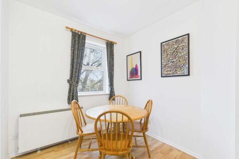 CAM03741G0-PR0135...