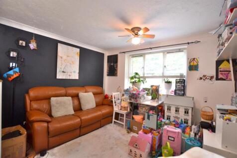 Living room.JPG