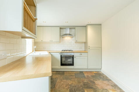 Holmbridge, Holmfirth, HD9 photo 3