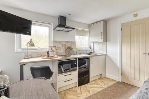 Studio 6, Markeaton Street, DE1 photo 3