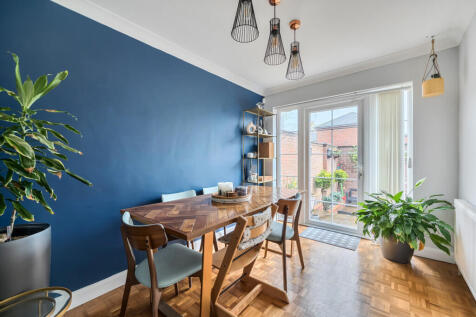 1383988-17-692456...