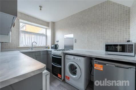 3 bed, 1 bath Terraced in Birmingham - Photo 4