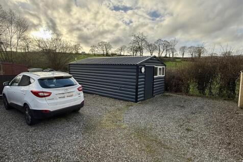 Man Cave/Games Room/Workshop