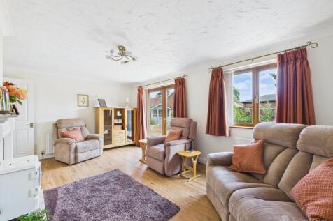 Living room- Mark Stephens EweMove Newmarket and S