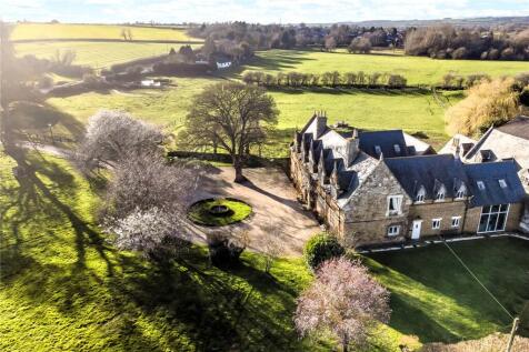 The Manor &amp; Setting