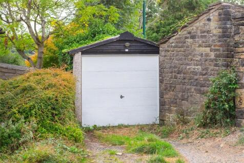 Garage/Parking