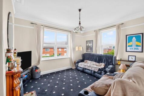 82akingedwardsdrive-2.jpg