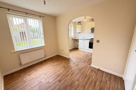 Charnwood Road, Corby, NN17 1YR photo 3