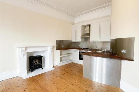 Living Room/Kitchen