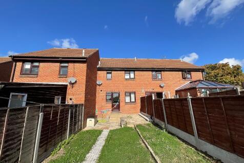 REAR GARDEN approx 60ft