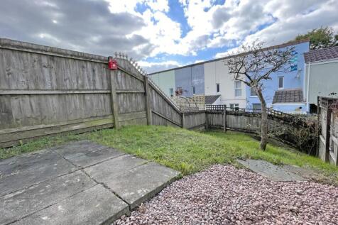 Cunningham Road 147 - Patio Two.jpg