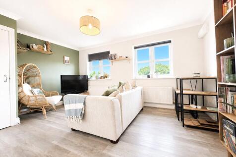 Ferry Road, Hullbridge, Hockley, Essex, SS5 photo 4
