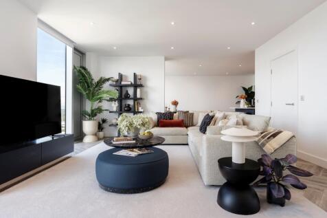 3-bed flat on Bankside Boulevard, Salford, £6,500/mo