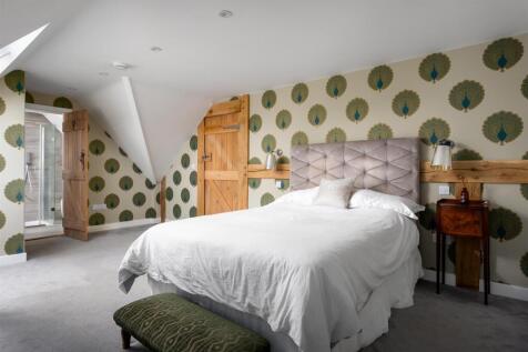 58 - 9-10 Sherborne - GL54 3DU - Web.jpg