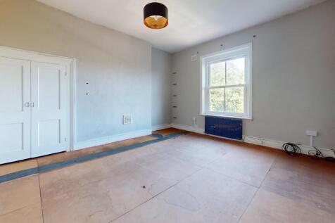 Flat 5, 16 The Grove, Isleworth, TW7 4JZ