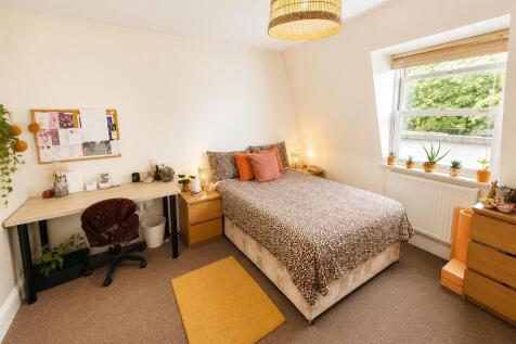 Bedroom 2 - Furnished 