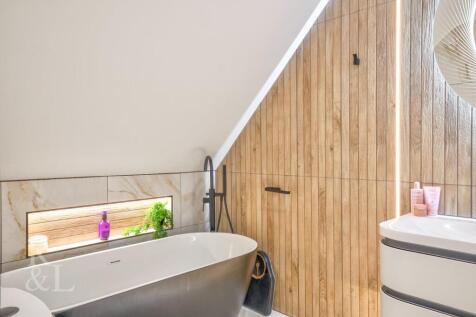 19 Westminster Drive (28).jpg