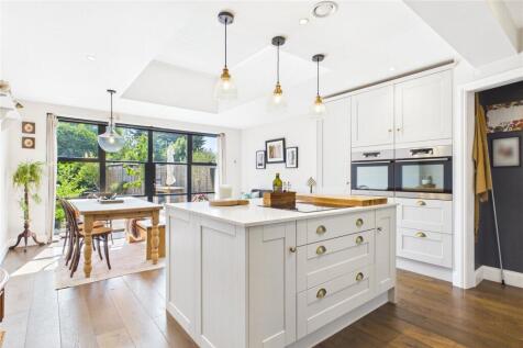Kitchen/Living/Dinin