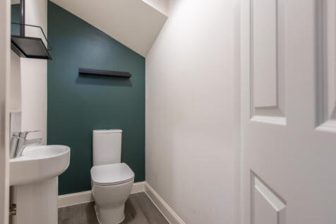 Waterside Court 6 WC