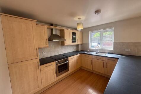Water Royd Lane, Mirfield photo 3