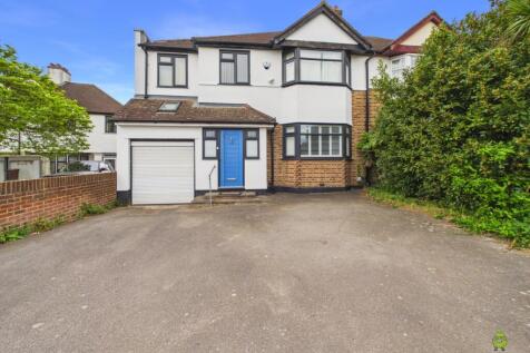 Presented by Clinton at EweMove Bexleyheath and Da