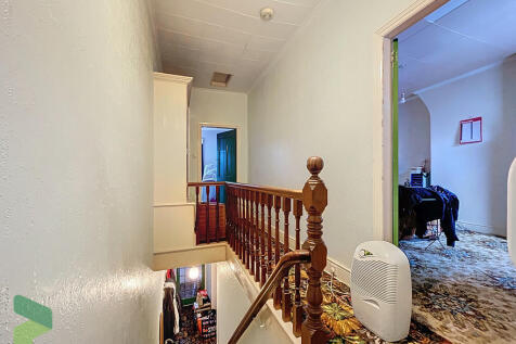 First floor landi...