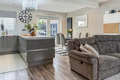 Open Plan Kitchen Dining Room