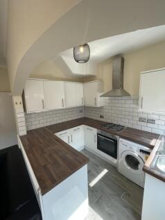 Garmoyle Road LET ONLY, Smithdown, Liverpool photo 4