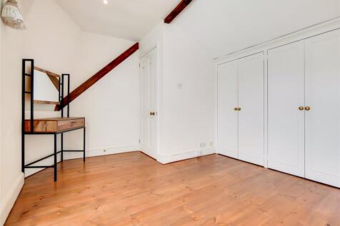 8_Master Bedroom-1