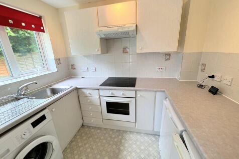 Chineham photo 4