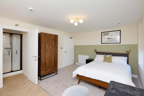 WhatsApp Image 2025-05-19 at 20.05.25.jpeg