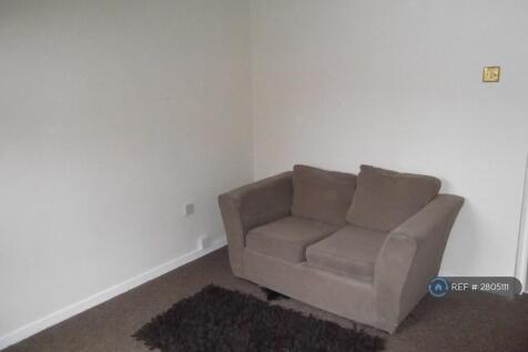Pendlebury, Bracknell, RG12 photo 3