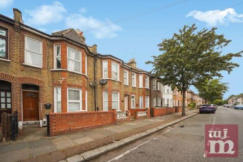 Caistor Park Road
