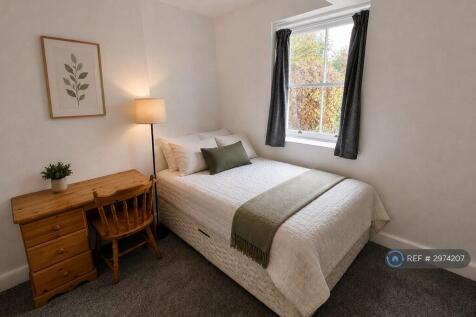 Broad St, Penryn, TR10 photo 3