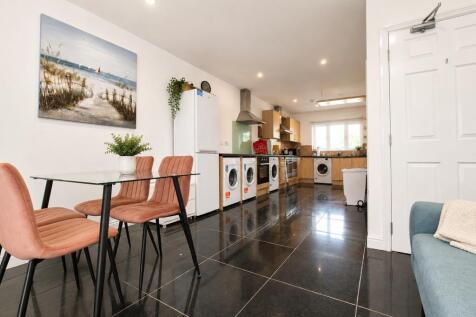 Communal Kitchen