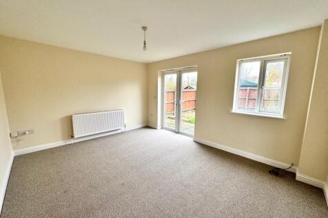 St Marys Avenue, Haughley, Stowmarket, Suffolk, IP14 photo 4