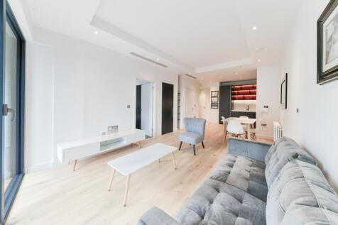 Living Area - Defoe