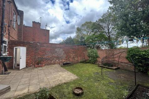 garden 4.jpg