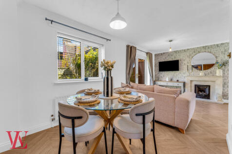Dining / Living Room