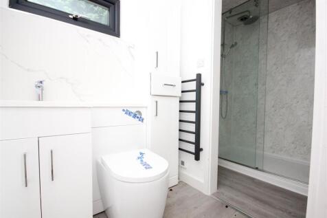 Garden Office Bathroom
