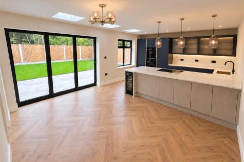 Plot-2-Kitchen