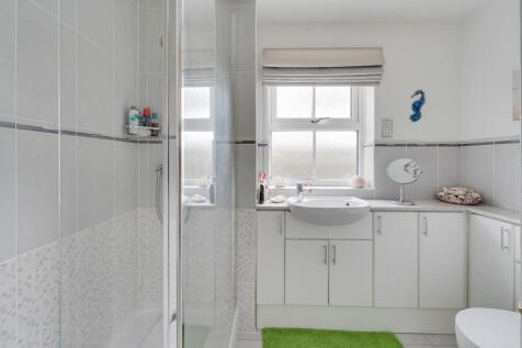 1.20 - family shower room.jpg