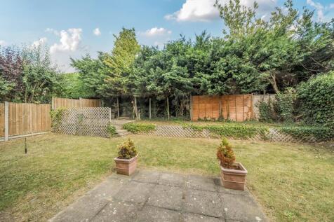 Garden Birkdale Court.jpeg